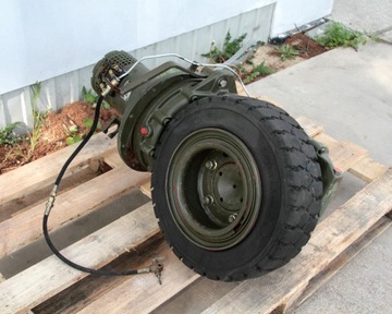 ПОЛНЫЙ ПРИВОД ВИЛОЧНОГО ПОГРУЗЧИКА С КОЛЕСАМИ 24В 1кВт