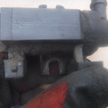 Zawór Podciśnienia Volvo S80 2.4 D5 30637251