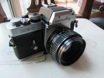 MINOLTA XE-1 С MINOLTA 50/1.7