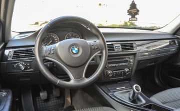 BMW Seria 3 E90-91-92-93 Touring E91 2.0 318i 143KM 2010 BMW Seria 3 Lift 20102011 r. Bezwypadkowy 2.0 Benzyna 143KM, zdjęcie 8