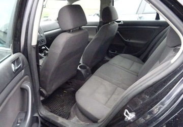 Volkswagen Jetta V 1.9 TDI 105KM 2006 Volkswagen Jetta 1.9tdi,klima,zarejestrowana 1.9 Diesel 105KM, zdjęcie 7