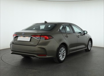 Toyota Corolla XII Sedan 1.8 Hybrid 122KM 2022 Toyota Corolla 1.8 Hybrid, Salon Polska, zdjęcie 4