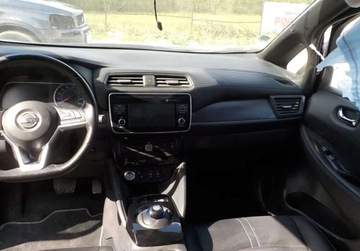 Nissan Leaf II Hatchback Elektryczny 40kWh 150KM 2020 Nissan Leaf Okazja Elektryczny 150KM, zdjęcie 26