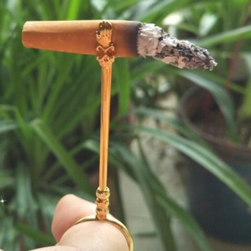 Мундштук для сигарет с кольцом для курения