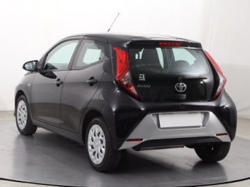 Toyota Aygo II Hatchback 3d Facelifting 1.0 VVT-i 72KM 2021 Toyota Aygo 1.0 VVT-i, Salon Polska, zdjęcie 3