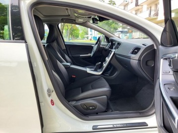 Volvo V60 I Kombi Facelifting 2.0 T5 DRIVE-E 245KM 2017 VOLVO V60 T5 2.0l benzyna 245KM*Dokumentacja * Zadbany * 141, 074km, zdjęcie 31