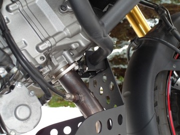 Крышка двигателя Suzuki V-Strom 1000 - защитные дуги Givi/Kappa