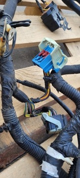 JEEP WRANGLER JK SVAZEK INSTALACE ZÁSTRČKA TORPÉDO P68164669AC