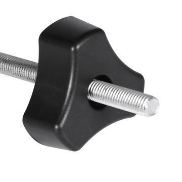 Набор быстродействующих металлических струбцин для деревообрабатывающего инструмента с Т-образным пазом.