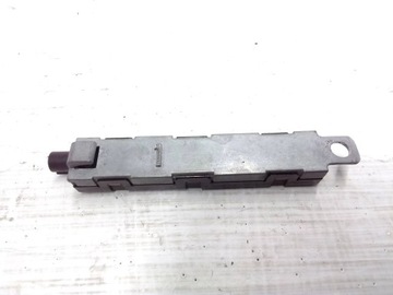 VOLKSWAGEN TOUAREG II 2012 ZESILOVAČ ANTÉNY