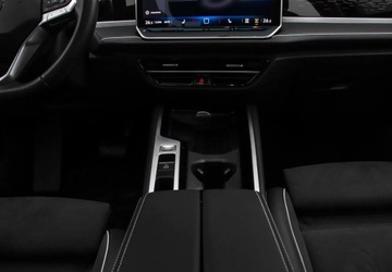 Volkswagen Passat B8 Variant Facelifting 2.0 TDI SCR 150KM 2024 Volkswagen Passat 2.0 TDI 150 KM DSG, Ogrzewanie postojowe, wyswietlacz 15, zdjęcie 16