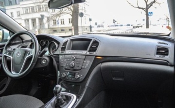 Opel Insignia I Sports Tourer 2.0 CDTI ECOTEC 130KM 2012 Opel Insignia 2,0CDTI 2012 r. 2.0 Diesel 130KM, zdjęcie 9