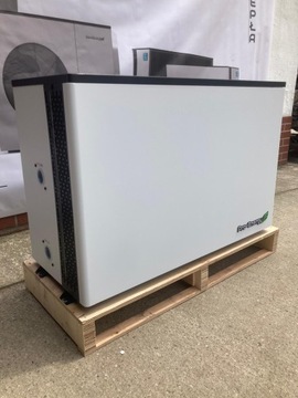 Полностью инверторный тепловой насос для бассейна ProEnergy PE8