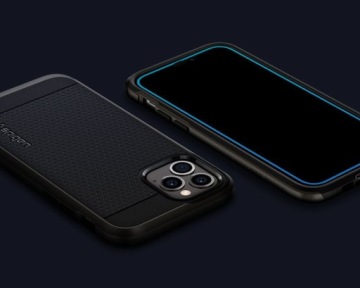 Закаленное стекло Spigen для iPhone 12 Pro Max
