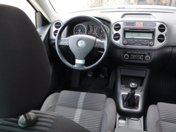 Volkswagen Tiguan I SUV 2.0 TDI CR DPF 140KM 2010 VW Tiguan 2.0 TDI, Serwis ASO, 4X4, Klima, zdjęcie 6