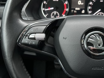 Skoda Octavia IV Scout 1.5 TSI ACT 150KM 2021 Skoda Octavia 1.5TSI 150KM Ambition l Keyless, Sal, zdjęcie 18