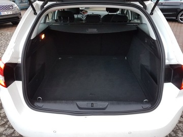 Peugeot 308 II SW Facelifting 1.5 BlueHDI 130KM 2019 Peugeot 308 SW BLUEHDI 130 STOP &amp; START, zdjęcie 8