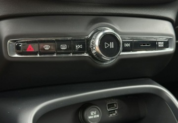 Volvo XC40 Crossover Plug-In 1.5 T4 Plug-in Hybrid 211KM 2021 Volvo XC 40 T4 Plug-In Parktronic Navi Led Virtual Asystenci FV23, zdjęcie 23