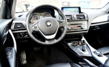 BMW Seria 1 F20-F21 Hatchback 5d 120d 184KM 2013 BMW Seria 1 Bezwypadkowy Ksenon Nawigacja SERWISOWANY 2.0 Diesel 184KM, zdjęcie 4