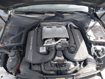 Mercedes Klasa C W205 2017 Mercedes-Benz Klasa C 63 S 2017 4.0 Benzyna 503KM, zdjęcie 9