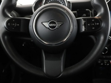 Mini One II 2022 Mini ONE Benzyna Essential Klimatronik Nawigacja, zdjęcie 20