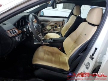 Mercedes Klasa E W212 2014 Mercedes-Benz Klasa E _E63_AMG_4Matic_V8_5.5 L_577 km_2014r 5.5 Benzyna, zdjęcie 7
