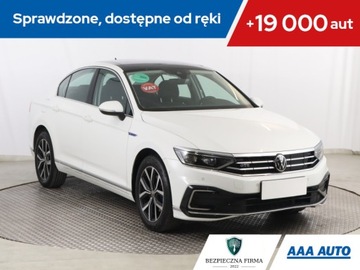 Volkswagen Passat B8 GTE Facelifting 1.4 TSI Plug-In-Hybrid 218KM 2021 VW Passat 1.4 GTE, Salon Polska, 1. Właściciel