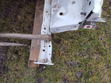 FORD FIESTA MK7 16R - РАМА ПЕРЕДНЯЯ ЛЕВАЯ