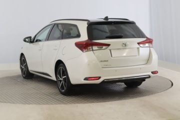 Toyota Auris II Touring Sports Facelifting 1.6 Valvematic 132KM 2017 Toyota Auris 1.6 Valvematic, Salon Polska, Klima, zdjęcie 3