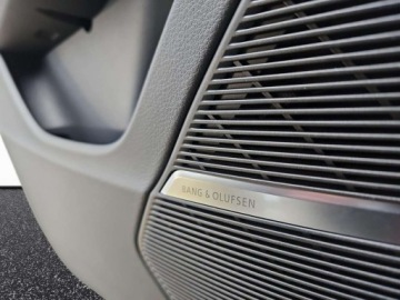 Audi 2024 Audi SQ8 panoramiczny dach, skretna os, hak,head up, BO,matrix, audi exclu, zdjęcie 13