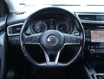 Nissan Qashqai II Crossover Facelifting 1.3 DIG-T  160KM 2019 Nissan Qashqai 1.3 DIG-T, Automat, Navi, Klima, zdjęcie 21