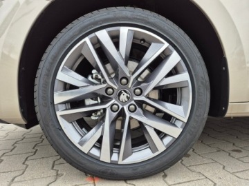 Skoda Octavia IV Liftback 1.5 TSI EVO 150KM 2026 Skoda Octavia SPORTLINE 1.5 TSI DSG z placu 150 KM, zdjęcie 9