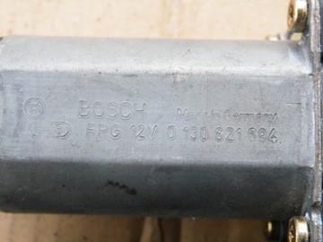 Электродвигатель стеклоподъемника VW Passat B5 FL с фейслифтингом ПРАВЫЙ ПЕРЕДНИЙ 0130821694