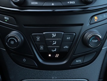 Opel Insignia I Sports Tourer Facelifting 1.4 Turbo ECOTEC LPG 140KM 2016 Opel Insignia 1.4 Turbo, Navi, Klima, Klimatronic, zdjęcie 12