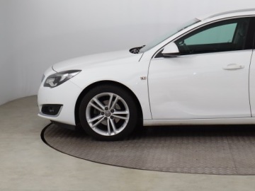 Opel Insignia I Sports Tourer Facelifting 2.0 CDTI ECOFLEX 120KM 2015 Opel Insignia 2.0 CDTI, Skóra, Klima, Klimatronic, zdjęcie 14