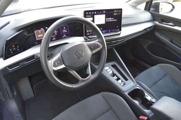 Volkswagen Golf VIII Variant 1.5 eTSI 150KM 2024 Volkswagen Golf SalonPL 1.5eTSI 150KM Variant DSG Pakiety ACC ALU17 Gwaran, zdjęcie 8