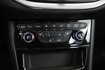 Opel Astra K Hatchback Facelifting 1.2 Turbo 145KM 2021 Opel Astra 1.2 Turbo, Salon Polska, Skóra, Navi, zdjęcie 15