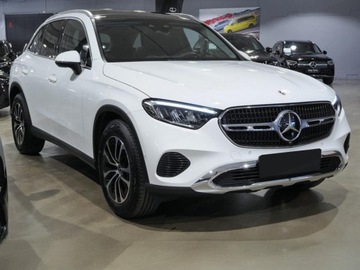 Mercedes GLC C254/X254 Coupe 2.0 200 204KM 2025 MERCEDES-BENZ GLC 200 4-Matic Avantgarde 2.0 (204KM) 2025, zdjęcie 2