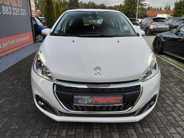 Peugeot 208 I Hatchback 5d Facelifting 1.2 PureTech 82KM 2019 Peugeot 208 Klimatyzacja Kamera Komputer Tempomat 1.2 Benzyna 82KM, zdjęcie 1