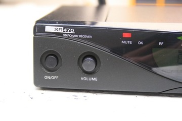 AKG SR470 CSCSRX Двухбазовый беспроводной микрофон
