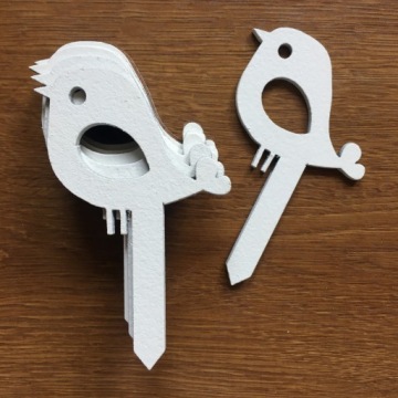 PIKA TOPPER ЛЕСНАЯ БАНКА, ПТИЦА 8 СМ 1 ШТ. ПИКА ДЕКОР