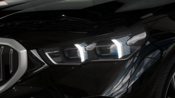 BMW Seria 5 G90-91 Sedan Plug-In 3.0 50e 489KM 2026 BMW 550 xDrive Sedan DEMO - Koła zimowe w cenie!, zdjęcie 8