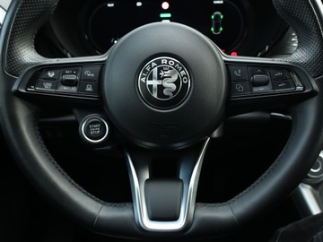 Alfa Romeo Tonale 2022 Alfa Romeo Tonale 1.5T 48V MHEV, Salon Polska, zdjęcie 19