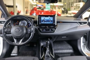 Toyota Corolla XII TS Kombi 1.8 Hybrid 122KM 2022 Toyota Corolla 1.8 Hybrid Comfort Business 1.8 Hybryda 122KM, zdjęcie 3