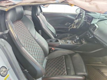 Audi R8 II Coupe 5.2 V10 Plus 610KM 2017 Audi R8 Coupe 5.2 Plus Quattro 2017 5.2 Benzyna 610KM, zdjęcie 10