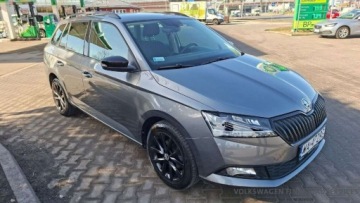 Skoda Fabia IV 1.0 TSI 95KM 2022 Skoda Fabia Ambition Plus Kamera Cofania Smartlink Faktura Vat 23 Salon Po, zdjęcie 4