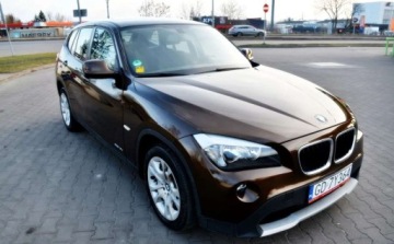 BMW X1 E84 Crossover sDrive18d 143KM 2011 BMW X1 Zadbana 2.0 Diesel 143KM, zdjęcie 1