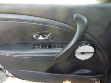 Renault Megane III Hatchback Facelifting 2013 Energy dCi 130KM 2014 Renault Megane BOSE*1.6 DCI, zdjęcie 27