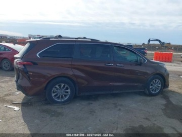 Toyota Sienna III 2021 Toyota Sienna XLE 2021 2.5l 2.5 Hybryda 189KM, zdjęcie 6