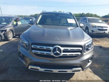 Mercedes GLB 2022 Mercedes-Benz GLB 2022 MERCEDES-BENZ GLB 250 2.0 Benzyna 221KM, zdjęcie 10